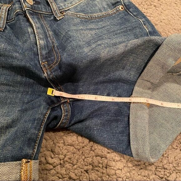 GAP Jean 5”Shorts Sz 24 Distressed Cuffed Leg - Picture 9 of 12